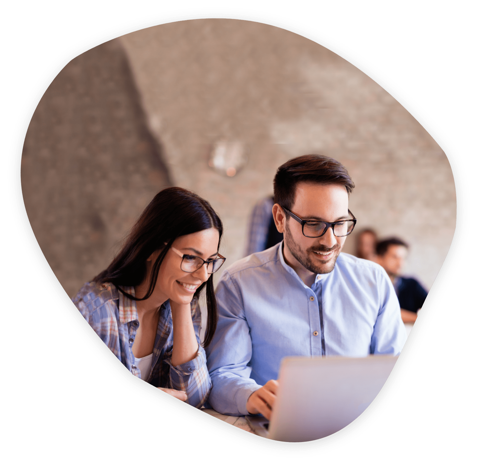 programmers-cooperating-at-information-technology-JCZRMFE-1-min